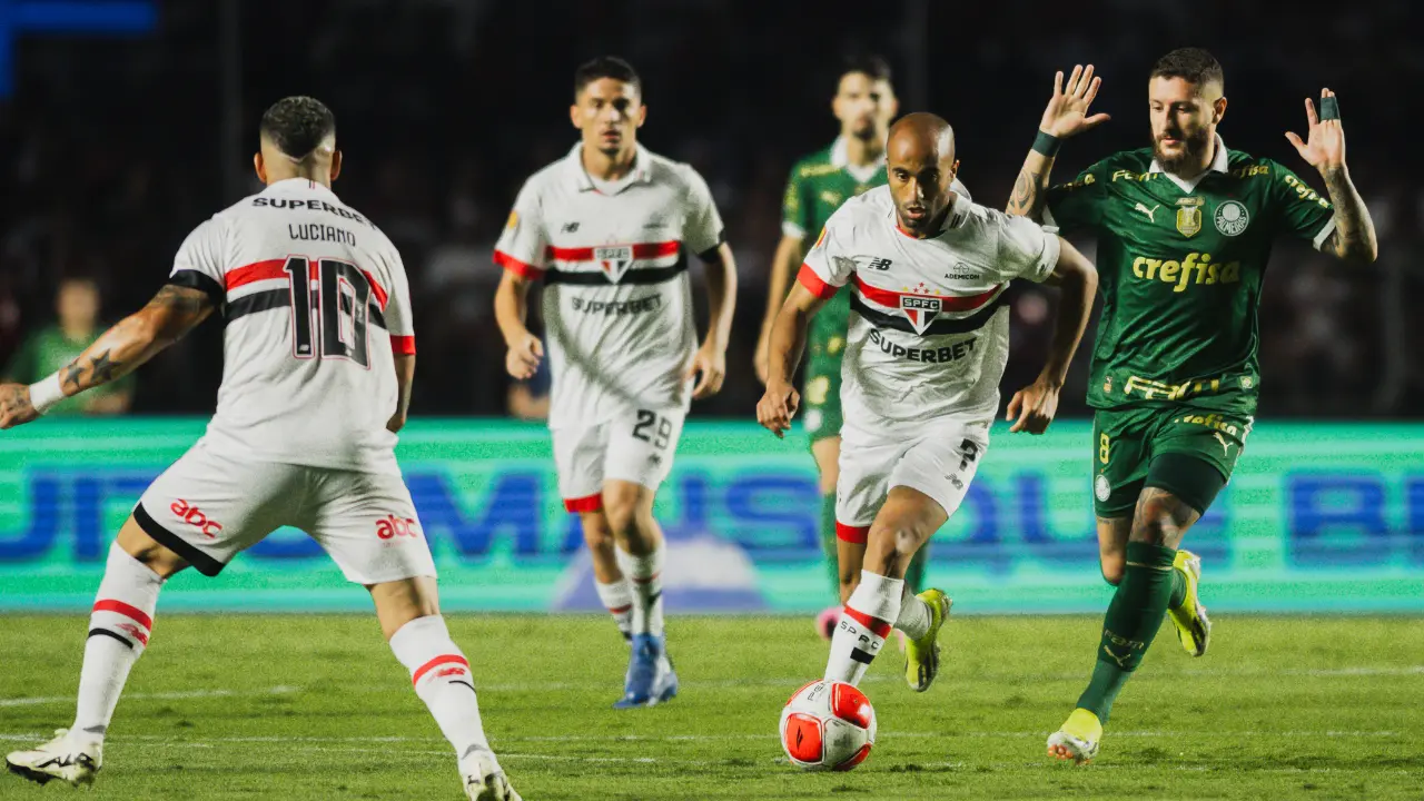 São Paulo sai na frente, mas Palmeiras consegue o empate no MorumBIS