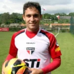Cria Tricolor, meia chamado de "Messi Careca" reforça o Goiás no Brasileirão