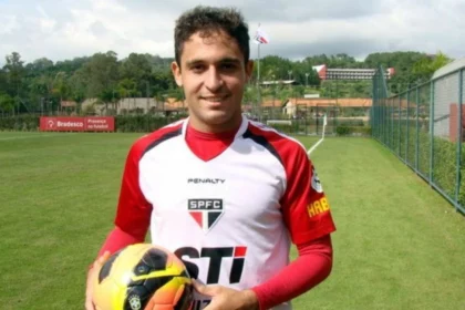 Cria Tricolor, meia chamado de "Messi Careca" reforça o Goiás no Brasileirão