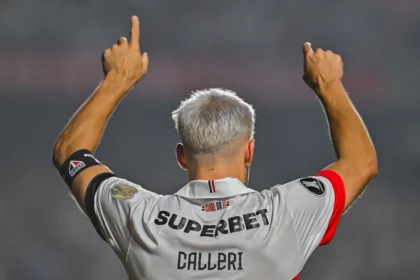 Calleri se torna o maior artilheiro estrangeiro do São Paulo na Libertadores