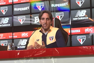 Zubeldía compara Libertadores para o São Paulo como a Champions League para o Real Madrid