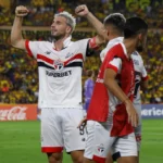 Calleri se torna o maior artilheiro estrangeiro do São Paulo na Libertadores