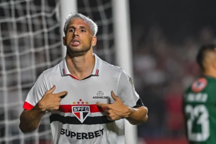 No sufoco, o São Paulo vence o Cobresal em casa pela Libertadores
