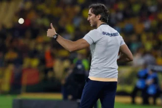 Atacante do Palmeiras fala sobre reencontro com Zubeldía: "Um pai futebolístico para mim"